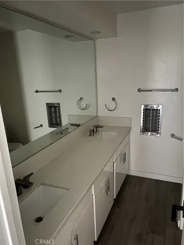 12128 Ramona, Hawthorne, California 90250