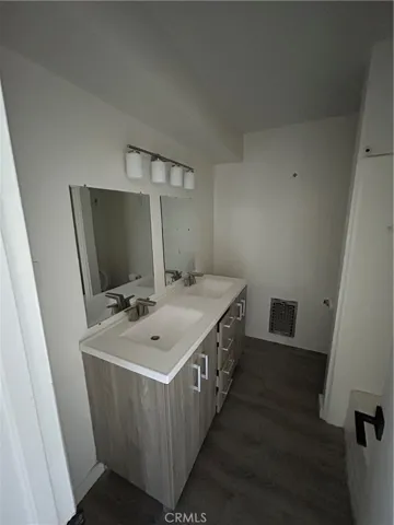 12128 Ramona, Hawthorne, California 90250