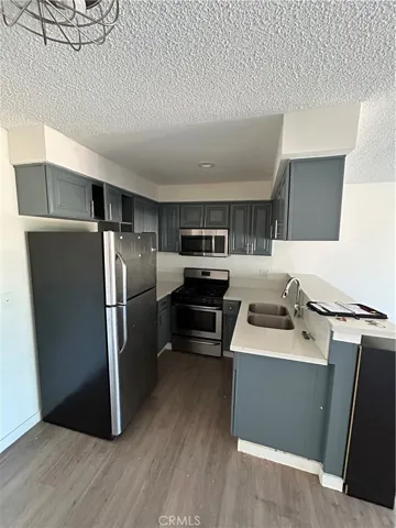 12128 Ramona, Hawthorne, California 90250