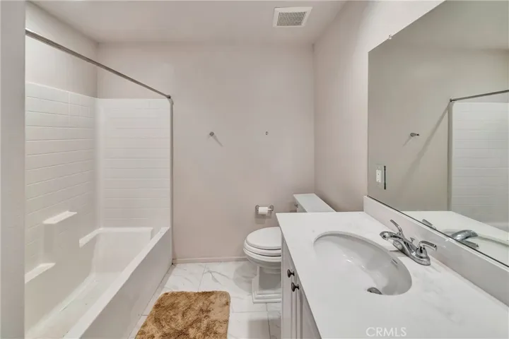 37921 Avenida De Diego, Palmdale, California 93552