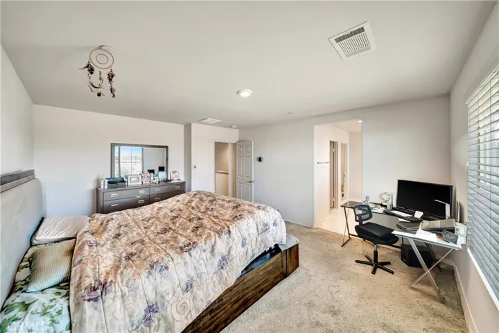 37921 Avenida De Diego, Palmdale, California 93552