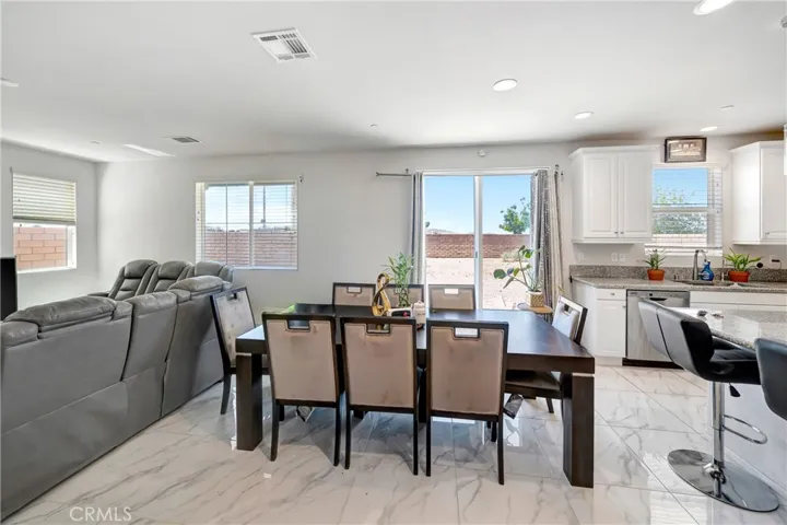 37921 Avenida De Diego, Palmdale, California 93552