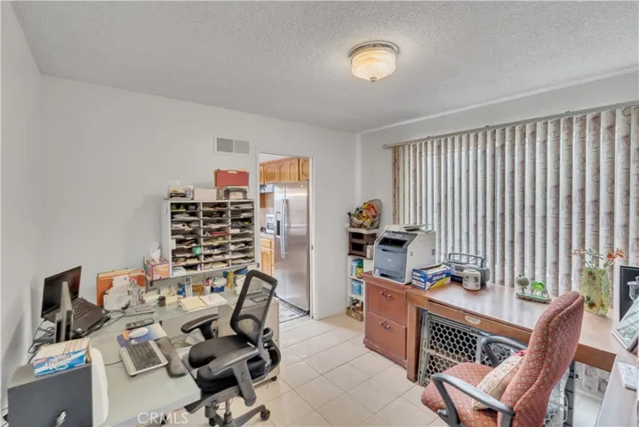 Main level Office