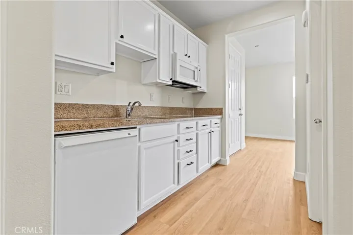 6895 Riverglen Court, Eastvale, California 92880