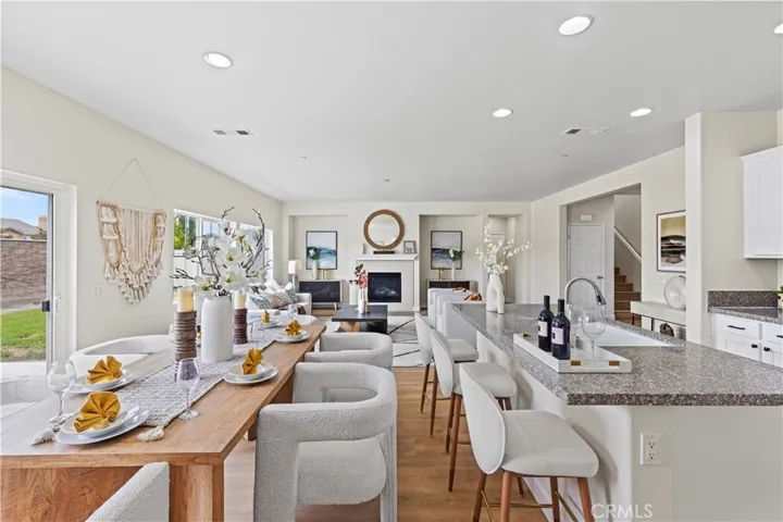 6895 Riverglen Court, Eastvale, California 92880