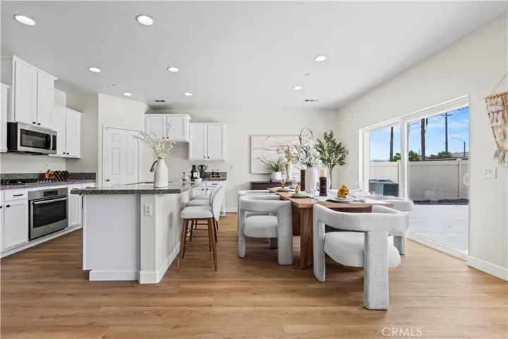 6895 Riverglen Court, Eastvale, California 92880