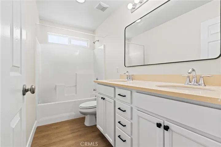 6895 Riverglen Court, Eastvale, California 92880