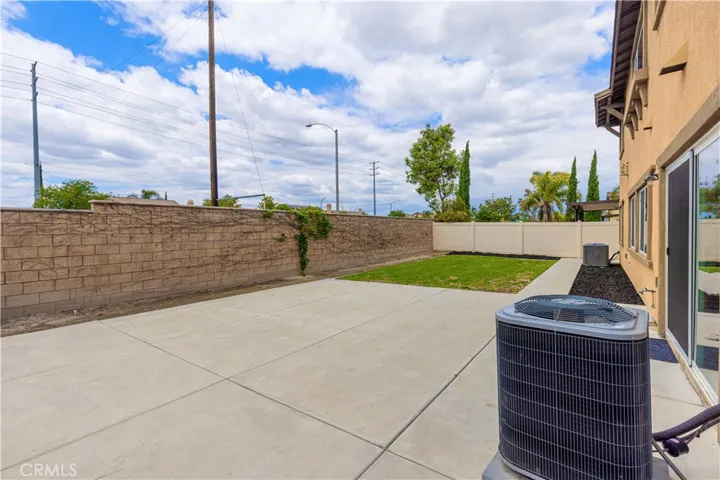 6895 Riverglen Court, Eastvale, California 92880