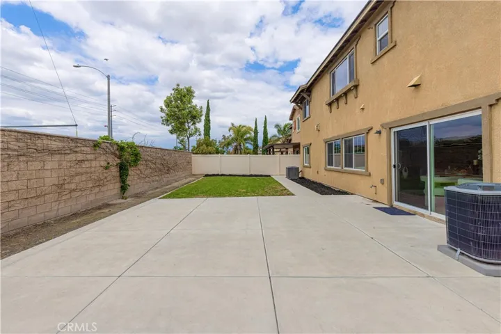 6895 Riverglen Court, Eastvale, California 92880