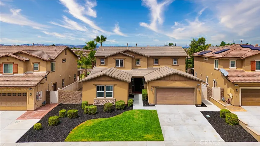 6895 Riverglen Court, Eastvale, California 92880