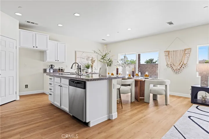6895 Riverglen Court, Eastvale, California 92880