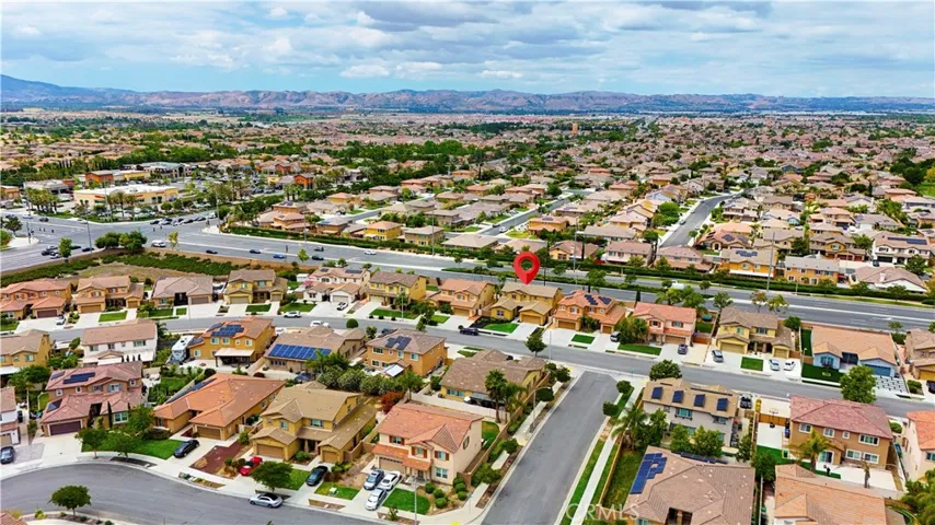 6895 Riverglen Court, Eastvale, California 92880
