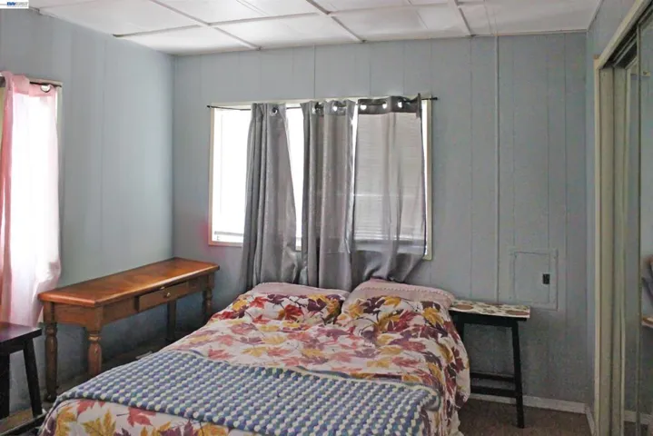 Bedroom Digital staging