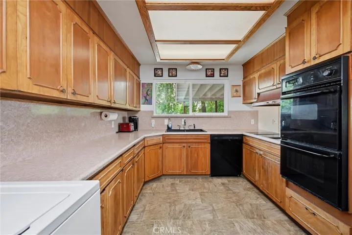 7478 Lakeland, Clearlake, California 95422