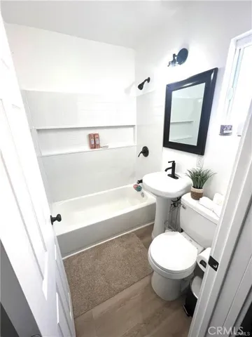 1441 S Cloverdale, Los Angeles, California 90019