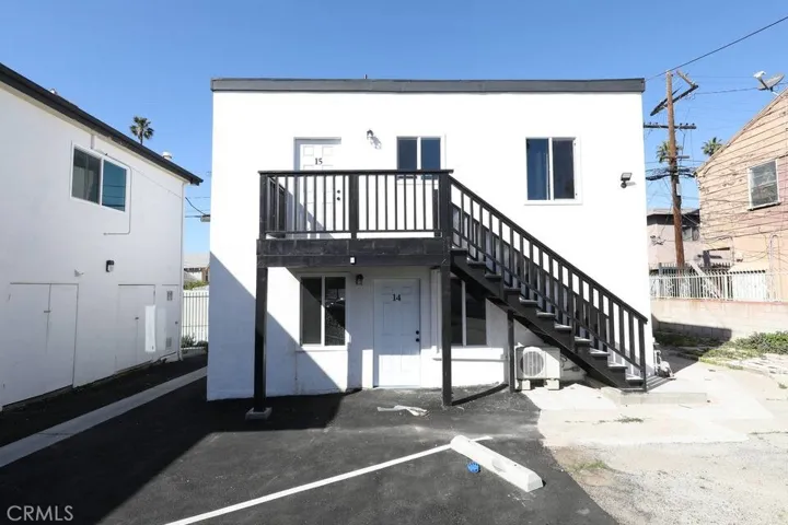1441 S Cloverdale, Los Angeles, California 90019
