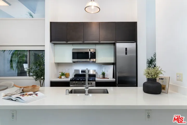1730 Sawtelle Boulevard 108, Los Angeles, California 90025
