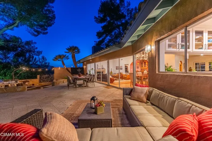 6110 Colodny Dr Agoura Hills-247
