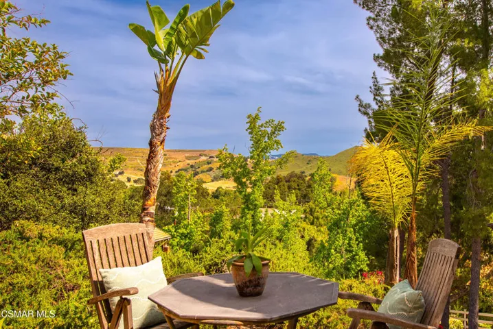6110 Colodny Dr Agoura Hills-113