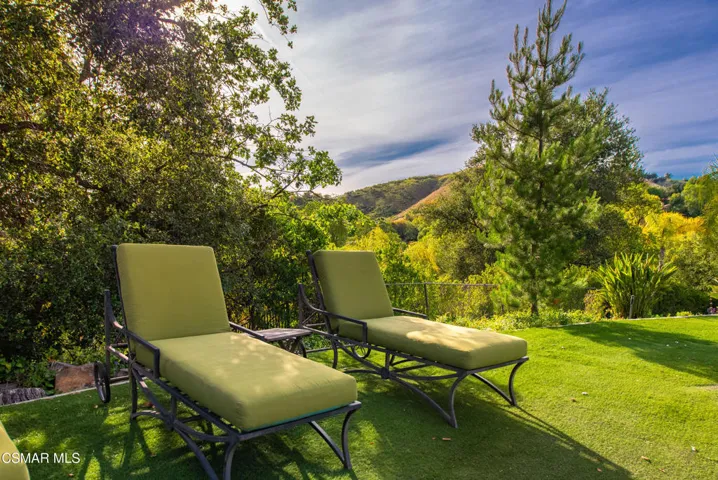 6110 Colodny Dr Agoura Hills 2-9
