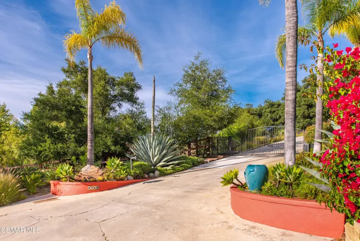 6110 Colodny Dr Agoura Hills 2-14