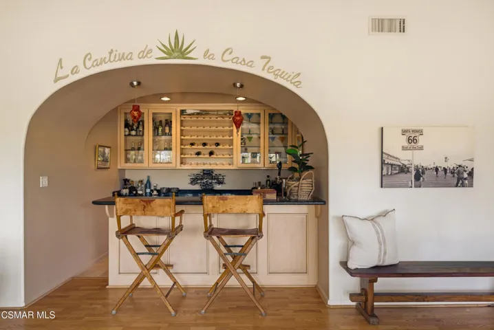 6110 Colodny Dr Agoura Hills 2-20