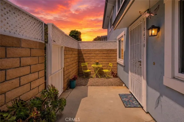 16436 Poco Circle, Huntington Beach, California 92649