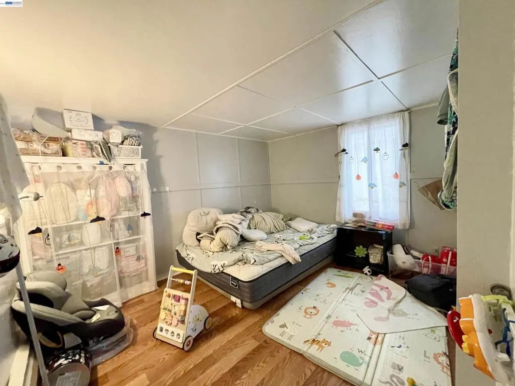 Lower unit