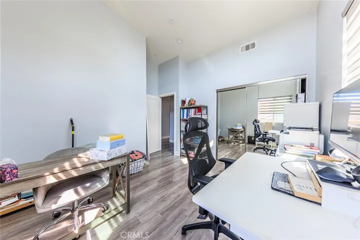 5743 Case, North Hollywood, California 91601