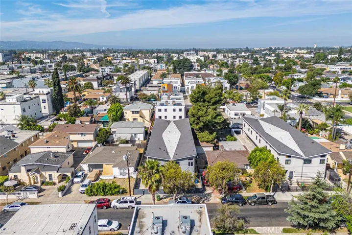 5743 Case, North Hollywood, California 91601