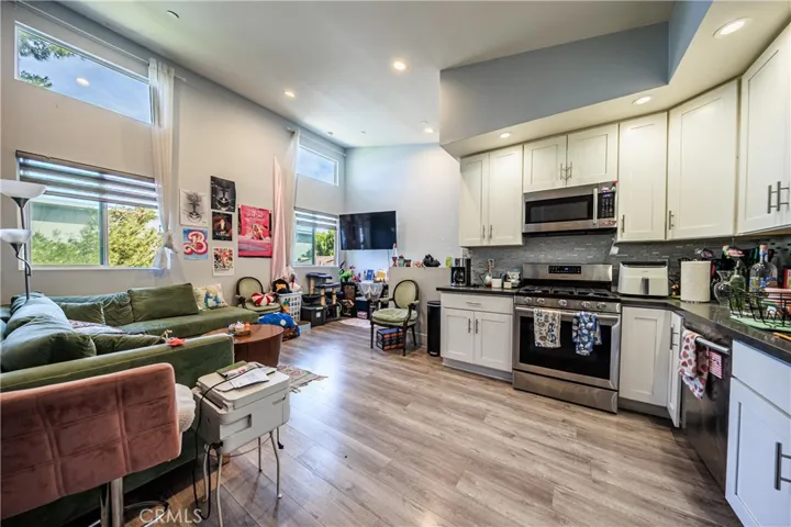 5743 Case, North Hollywood, California 91601