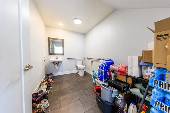 5743 Case, North Hollywood, California 91601