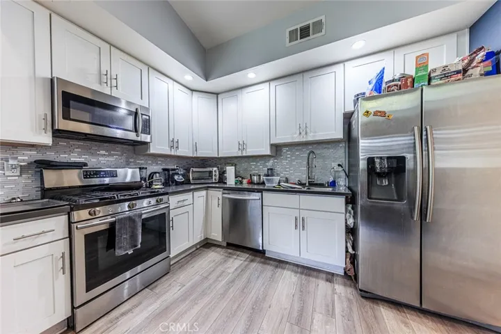 5743 Case, North Hollywood, California 91601