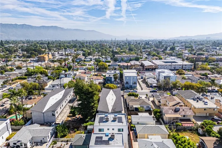 5743 Case, North Hollywood, California 91601