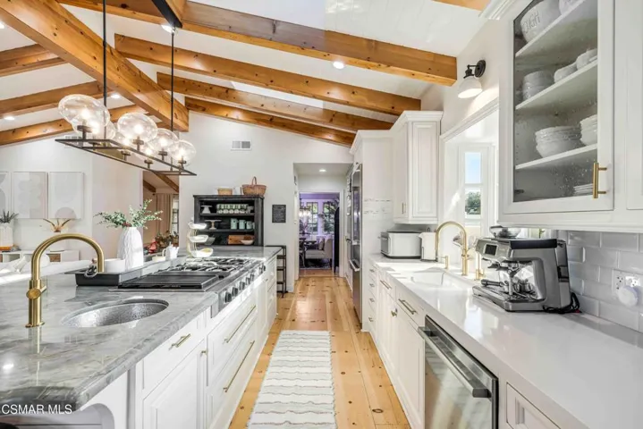 22661CalvertSt-VinceDingmanMedia-21