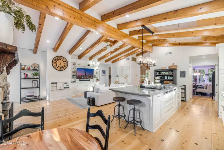 22661CalvertSt-VinceDingmanMedia-22