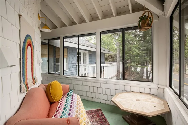 27322 Matterhorn, Lake Arrowhead, California 92352