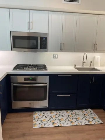 500 W Harbor Drive W 318, San Diego, California 92101