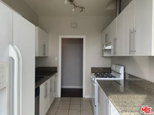 259 S Elm Drive, Beverly Hills, California 90212