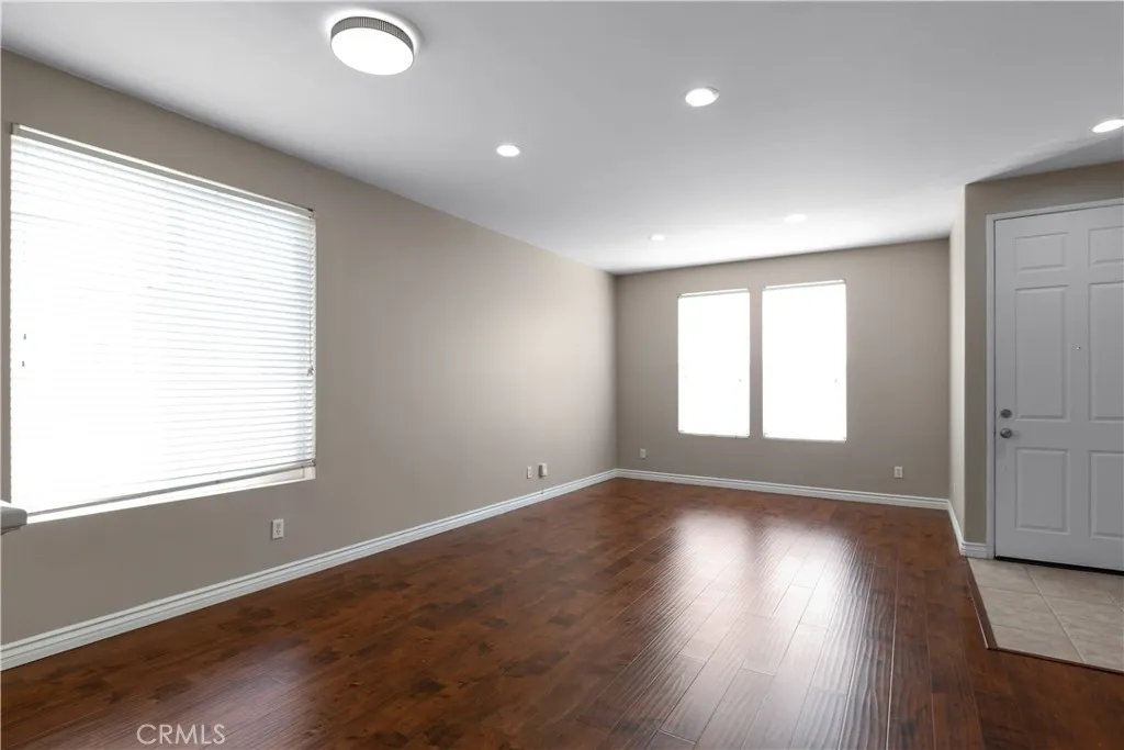 Dining Room/Formal Living Room