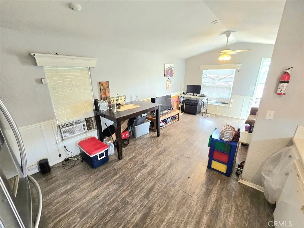 living room / kitchen