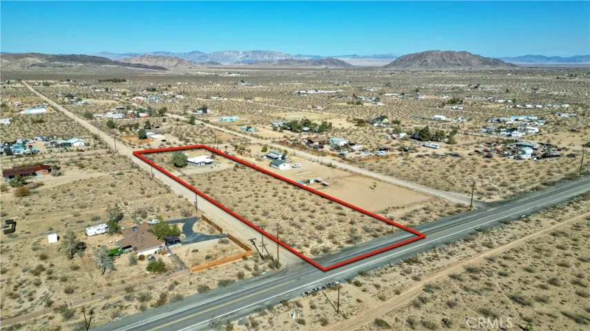 915 Dakota Lane, Landers, California 92285