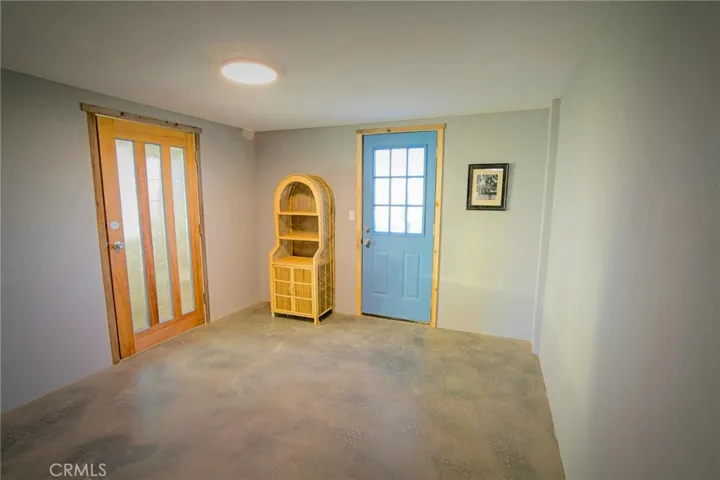 915 Dakota Lane, Landers, California 92285