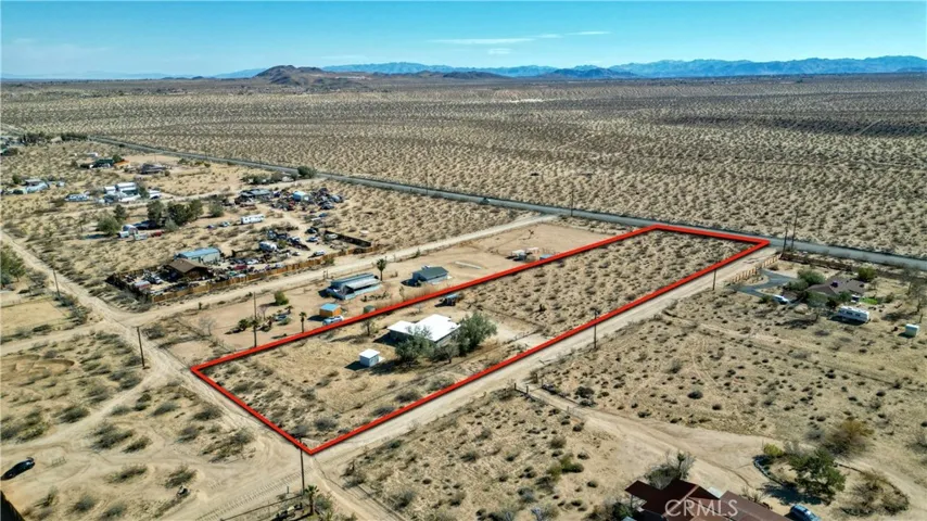 915 Dakota Lane, Landers, California 92285