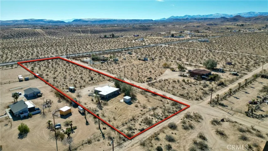 915 Dakota Lane, Landers, California 92285