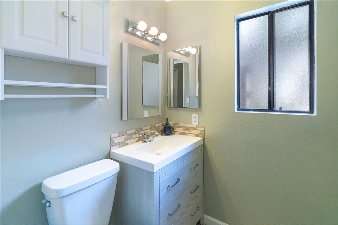 Powder bath