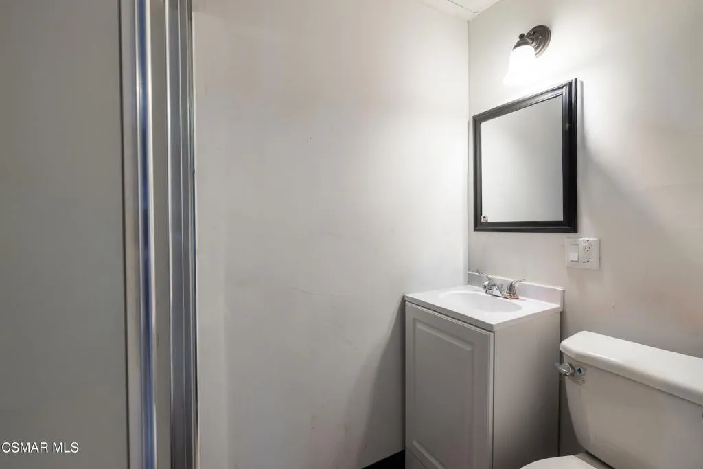 MainHouse_Bath_2