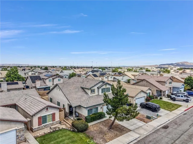 13048 Evanston, Victorville, California 92392