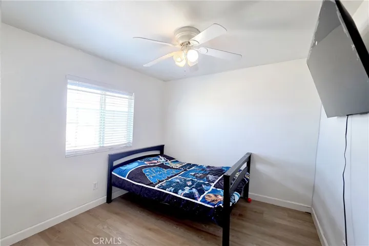 13048 Evanston, Victorville, California 92392