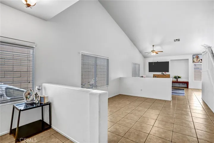 13048 Evanston, Victorville, California 92392